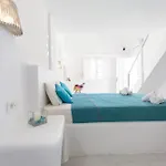 Blue Island Santorini Ξενοδοχείο *
