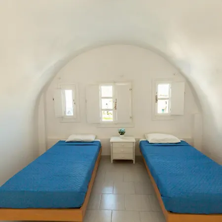 Blue Island Santorini * Перисса