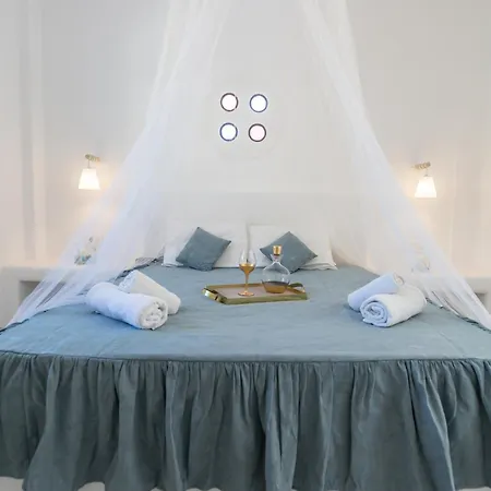 Blue Island Santorini Περίσσα