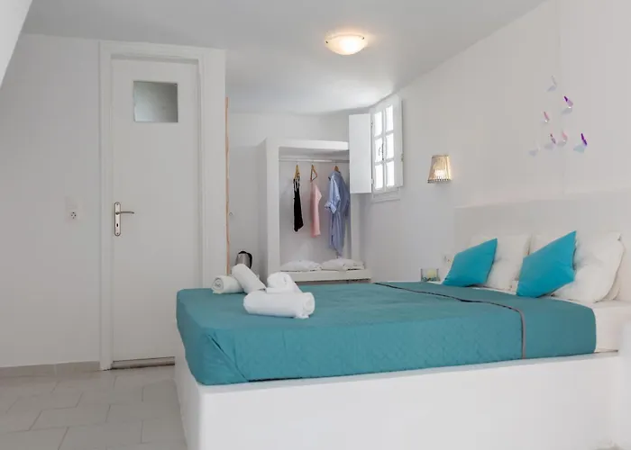 Blue Island Santorini Ξενοδοχείο *