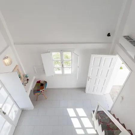 Blue Island Santorini 호텔 *