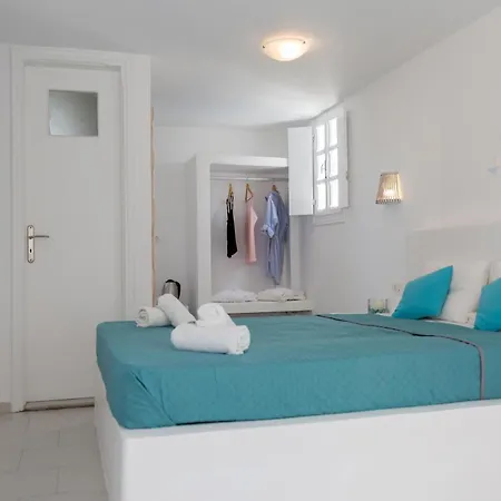 Blue Island Santorini 호텔 *