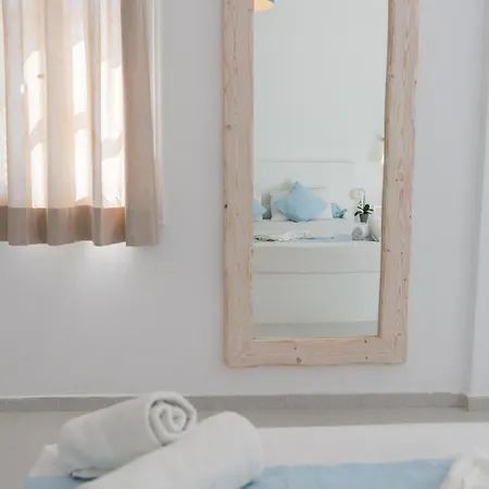 Blue Island Santorini 호텔 *